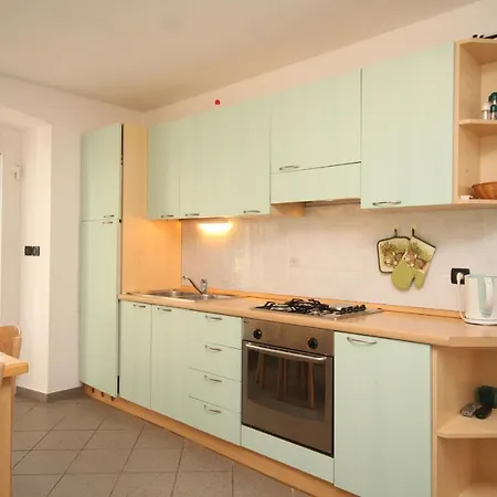 Apartment With Parking Space Nerezine, Losinj - 2518