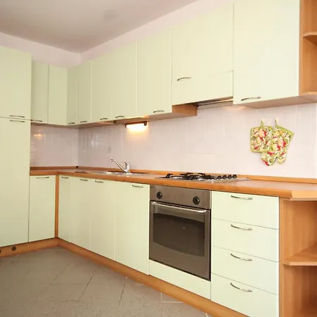 Apartment With Parking Space Nerezine, Losinj - 2518