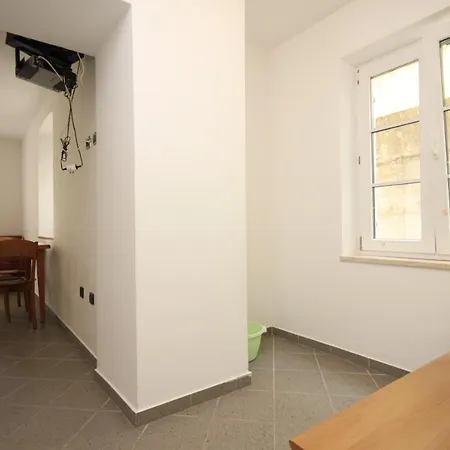 Apartment With Parking Space Nerezine, Losinj - 2518 *