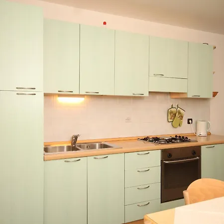 With Parking Space Nerezine, Losinj - 2518 Apartment *